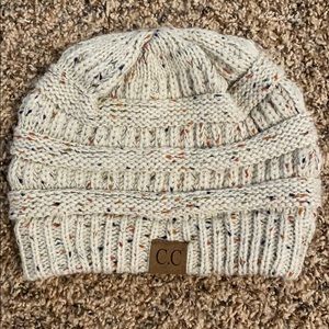 Women’s tan and speckled beanie